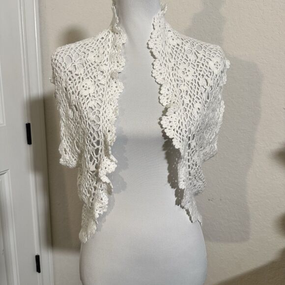 Y2K Bebe Crochet Bolero Cropped Tie Front Cardigan Size M Cottage Fairy Coquette - Picture 1 of 5